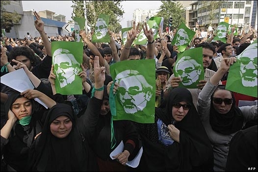 Iranian Youth Protesting against calls from Iran's Supreme Leader to stop protesting, Islamic Republic of Iran Government cracks down on Iranian youth protesting the lack of Freedom and aleged Fraud election result