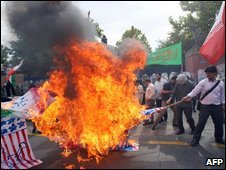 Heavy security forces all around Iran's major city on the 2nd week of Upraising of Iranian Youth in June of 2009, Government Crack down on Iranian's protesting the election result - Millions of Iranians Protes Iran Presidential Election result - Islamic Republic of Iran Government cracks down on Iranian youth protesting the lack of Freedom and aleged Fraud election result